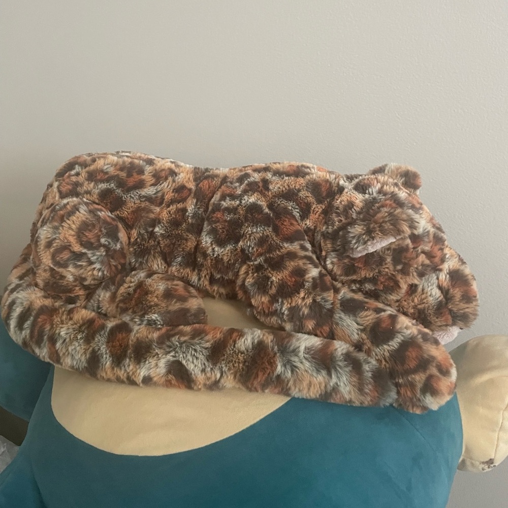 BNWT Livi Leopard (Large) - Picture 2 of 5